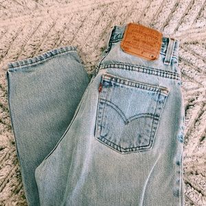 Women’s Levi Jeans